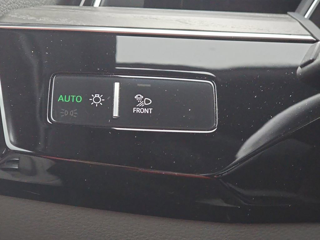 Used 2023 Audi e-tron Chronos w/ Chronos Package image 51
