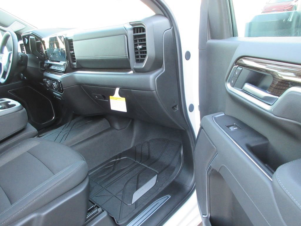 New 2026 Chevrolet Silverado 3500 LT w/ Convenience Package image 19