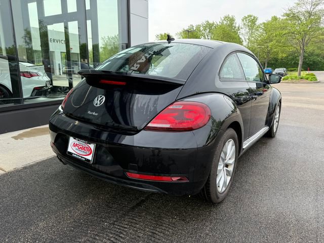 Used 2017 Volkswagen Beetle 1.8T Classic FWD image 2
