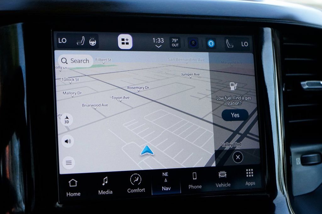 Used 2023 RAM 3500 Laramie image 31