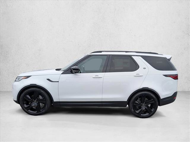 New 2025 Land Rover Discovery S image 5