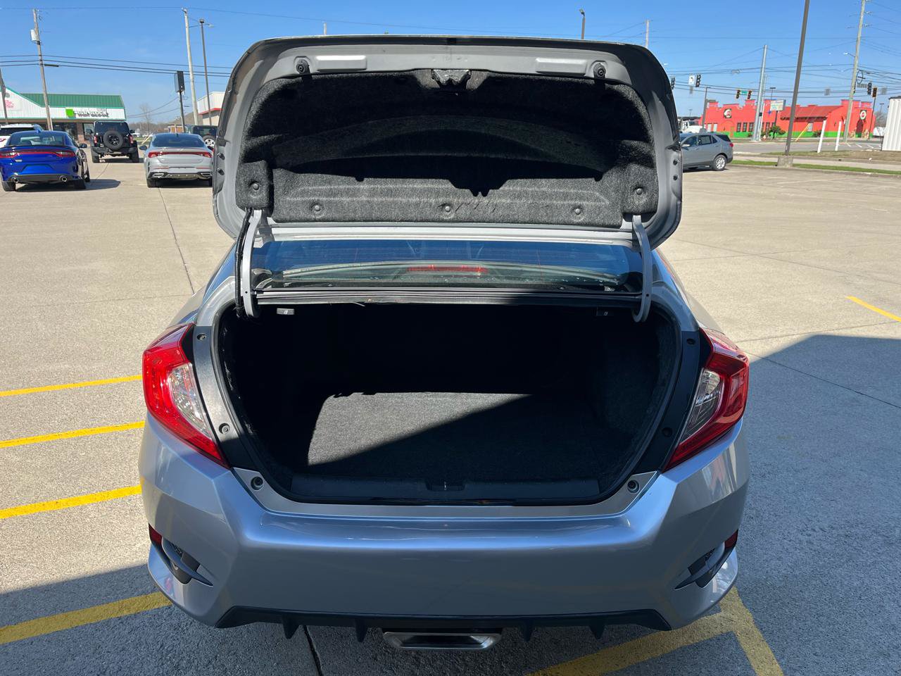 Used 2019 Honda Civic Sport image 11