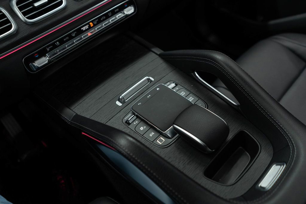 Used 2025 Mercedes-Benz GLE 350 4MATIC image 19