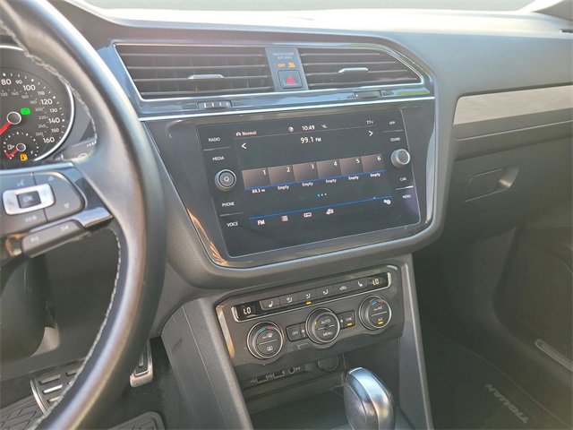 Used 2020 Volkswagen Tiguan SE R-Line image 5