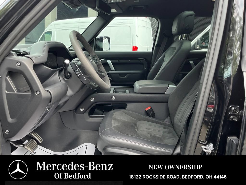 Used 2023 Land Rover Defender 110 V8 AWD/4WD image 9