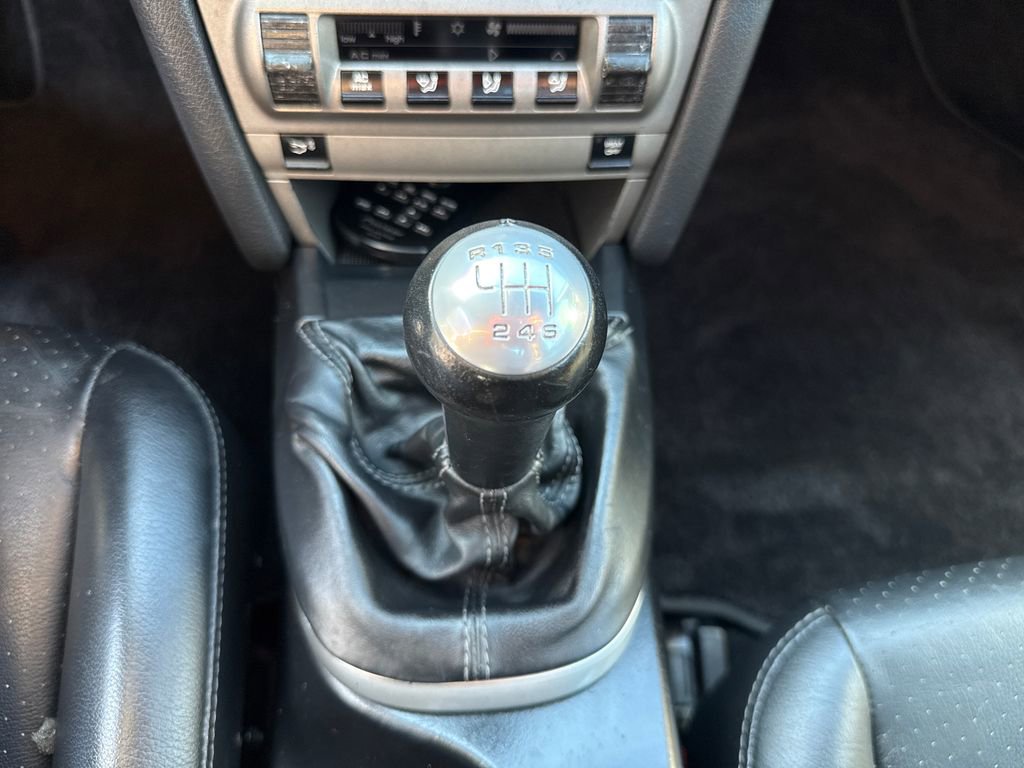 Used 2005 Porsche Boxster S image 22