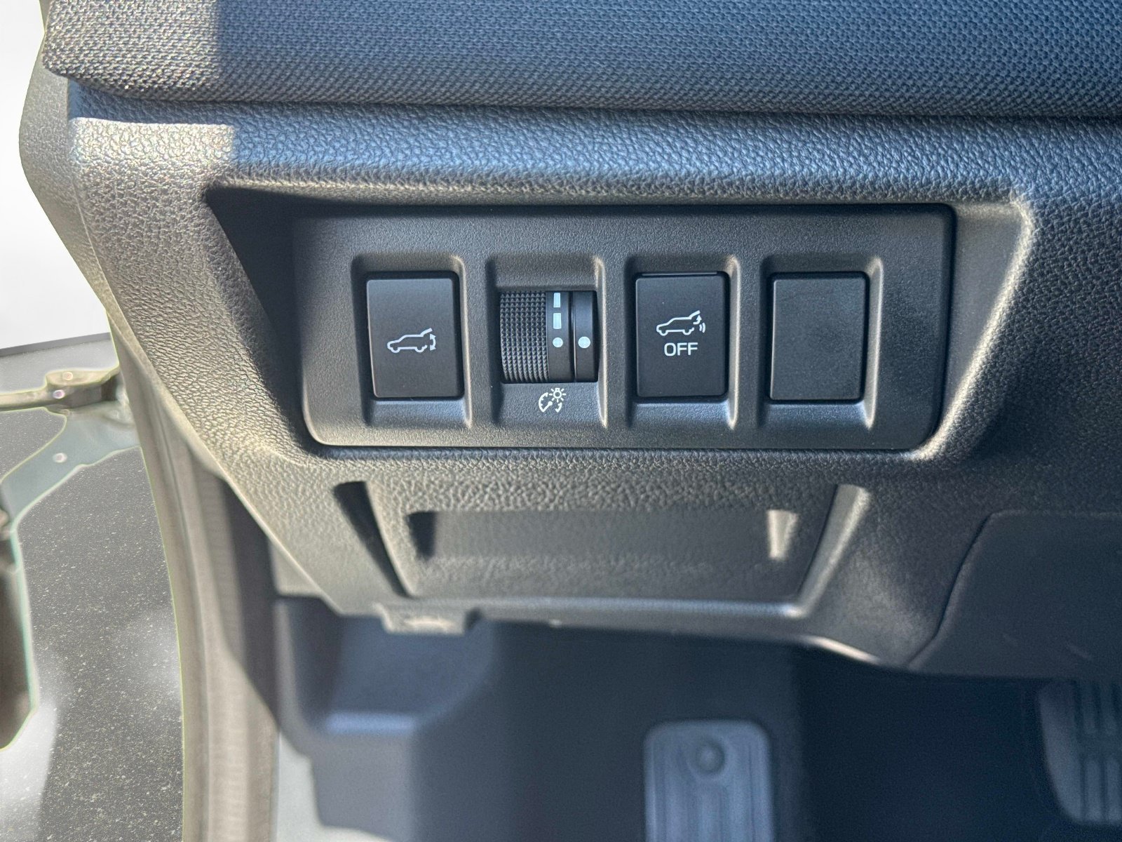 Used 2022 Subaru Outback Premium AWD/4WD image 31