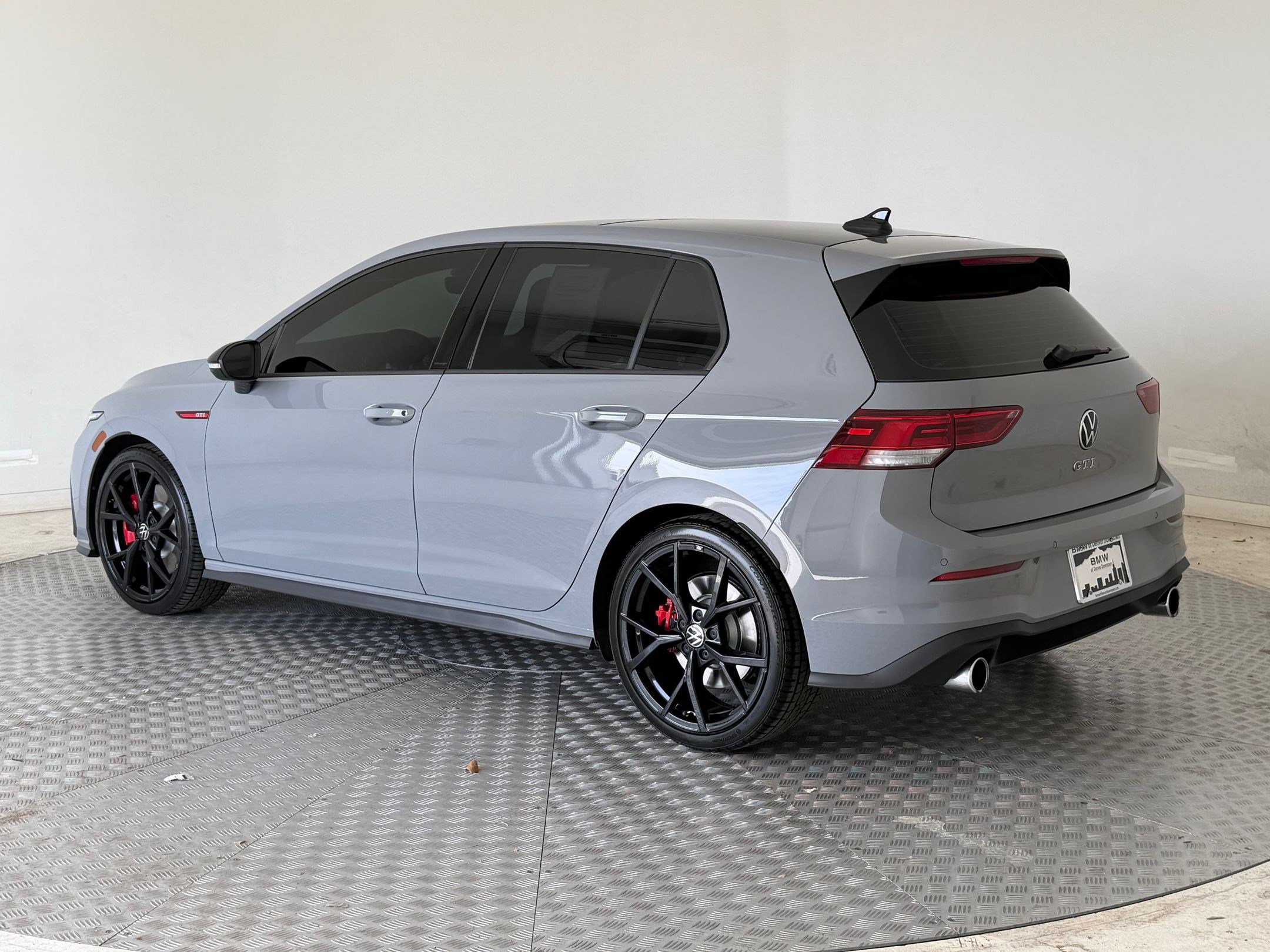 Used 2024 Volkswagen GTI SE w/ MDO Package image 3