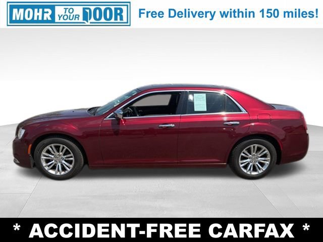 Used 2017 Chrysler 300 C RWD image 2