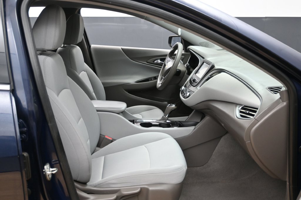 Used 2018 Chevrolet Malibu LS FWD image 23