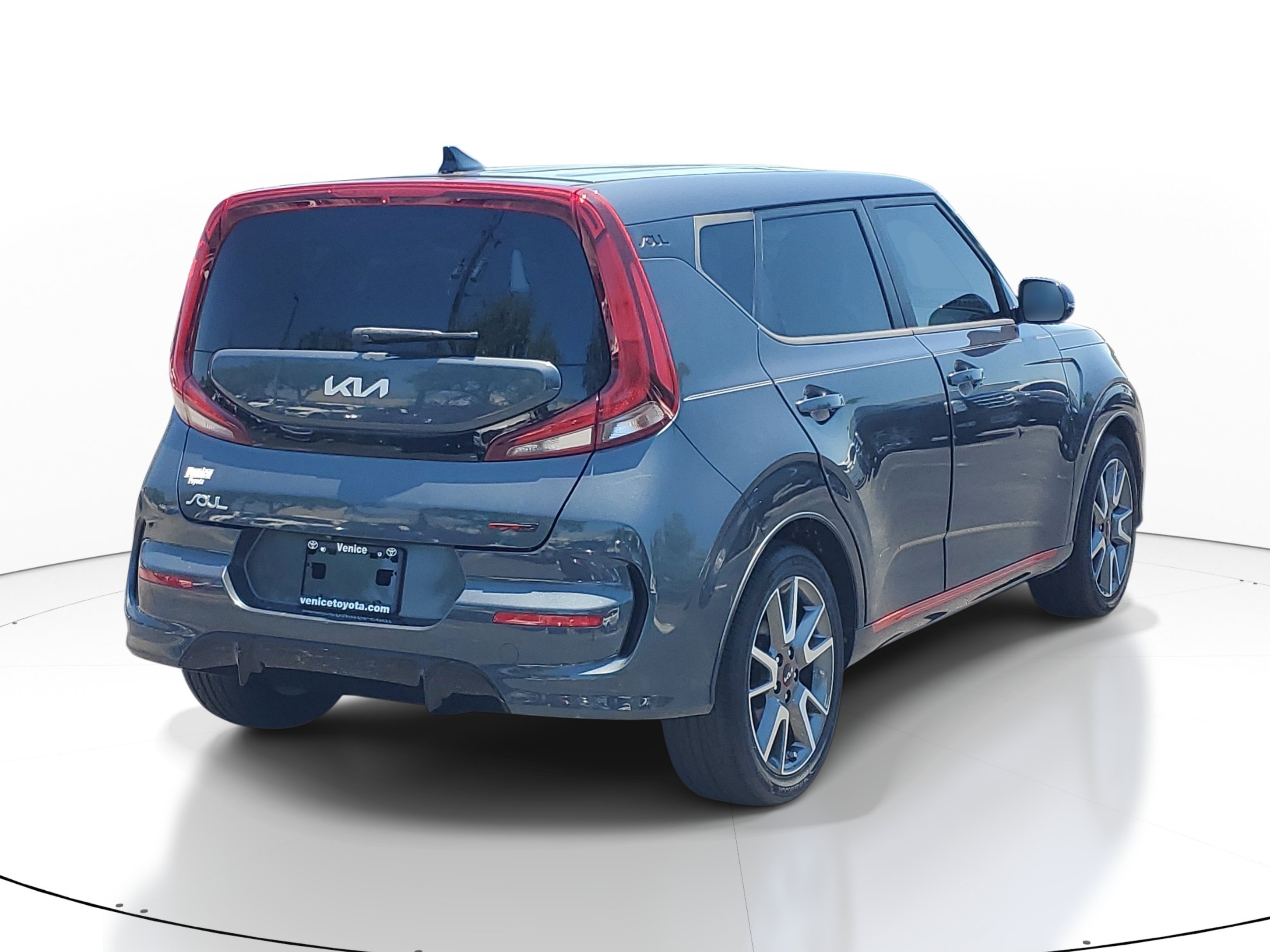 Used 2022 Kia Soul GT-Line FWD image 6