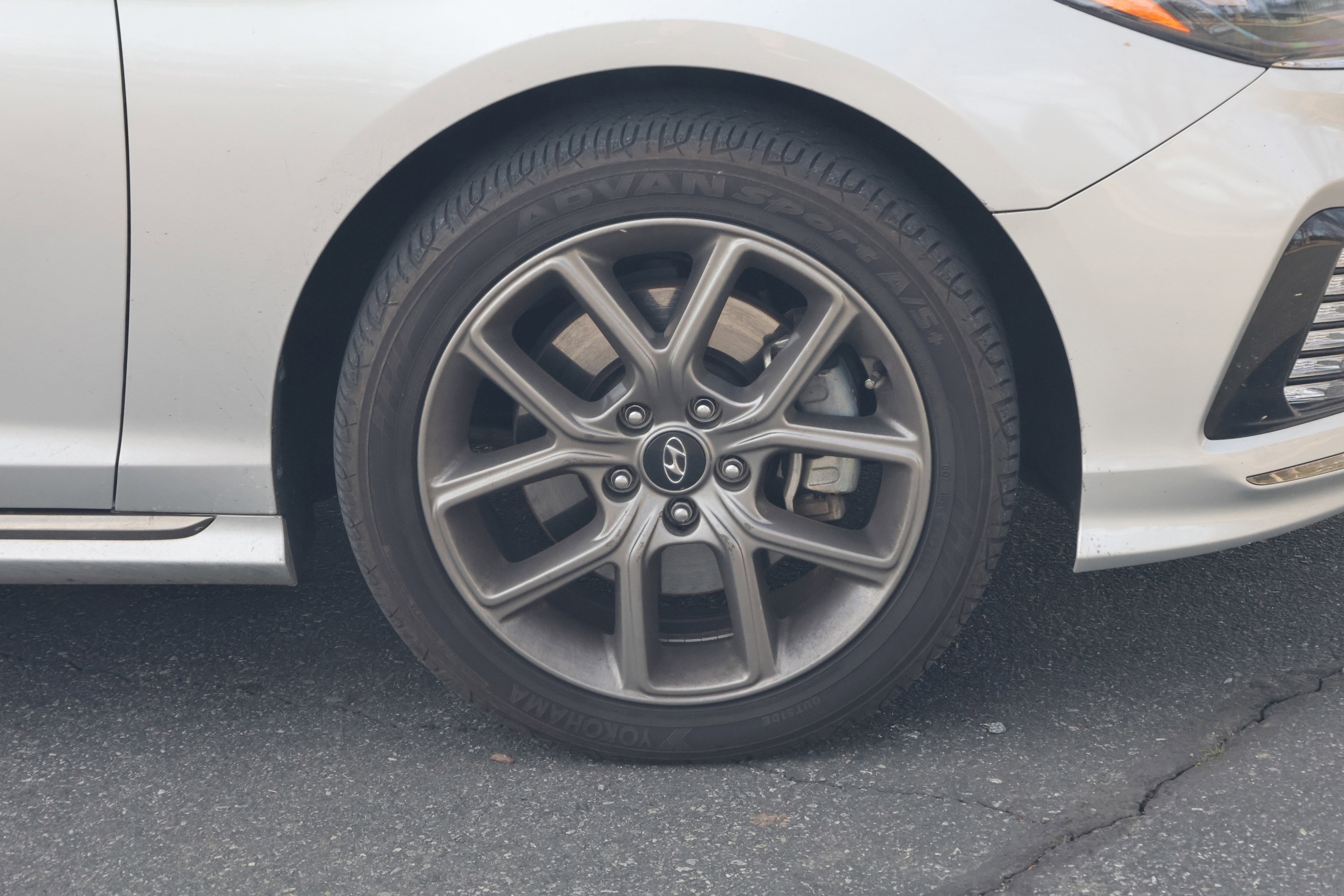 Used 2018 Hyundai Sonata Limited image 11