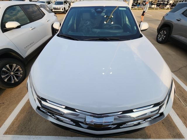 Used 2026 Chevrolet Equinox LT FWD image 2