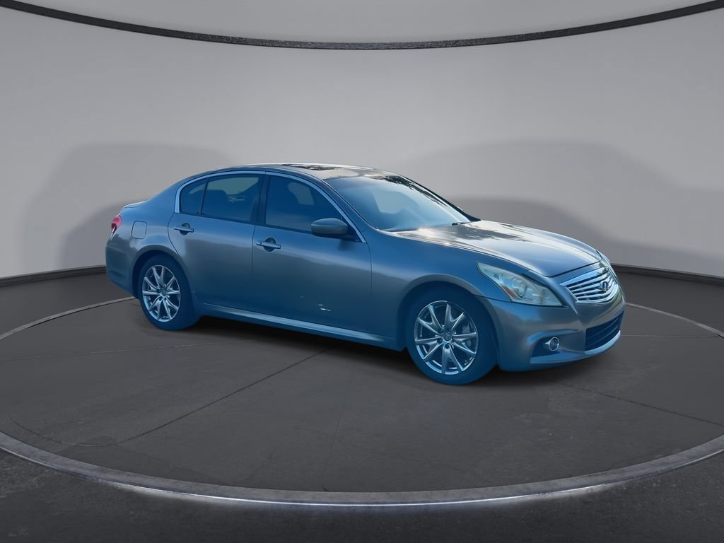 Used 2013 INFINITI G37 Journey w/ Premium Pkg RWD image 2
