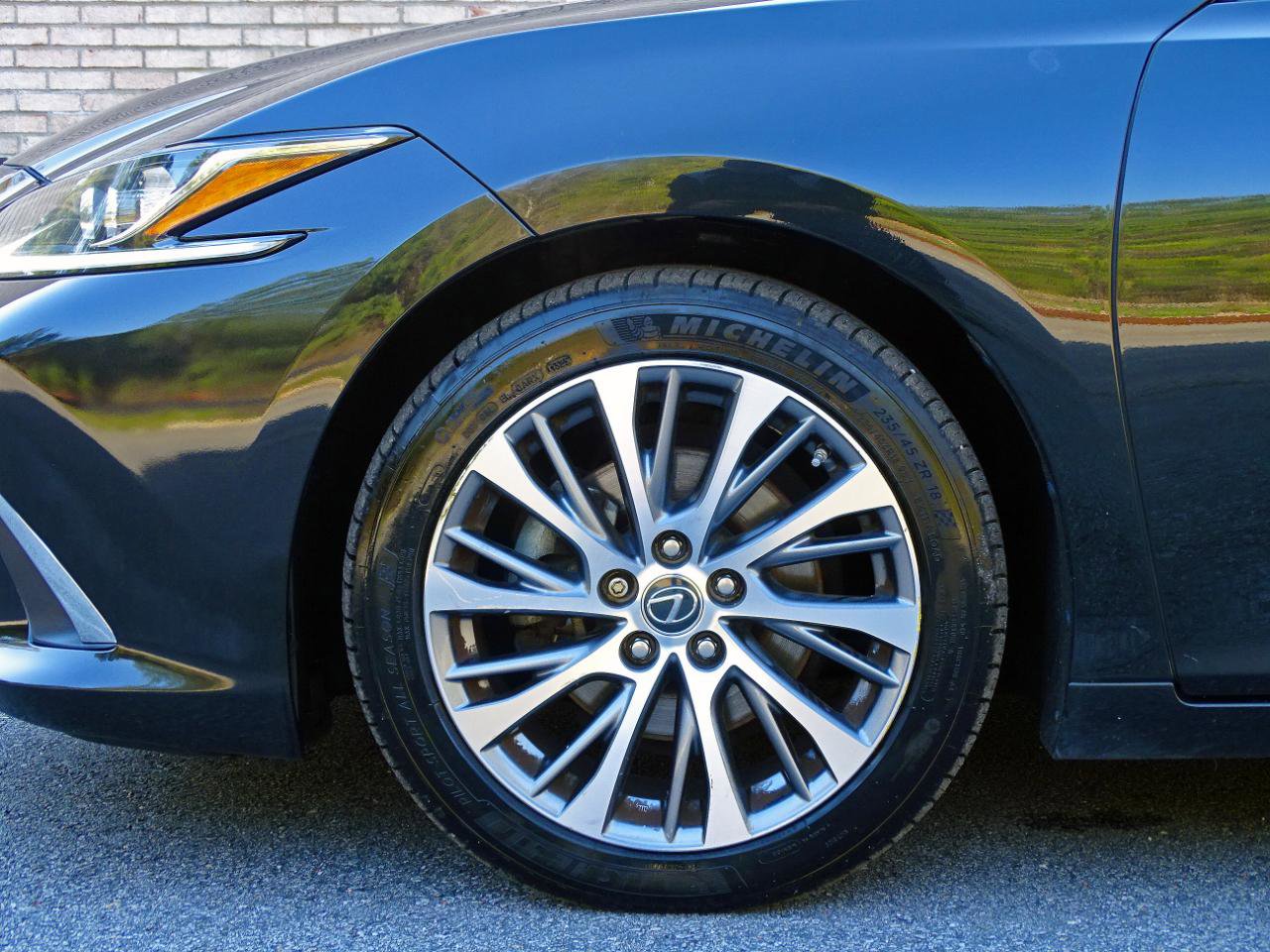 Used 2020 Lexus ES 350 w/ Premium Package image 11