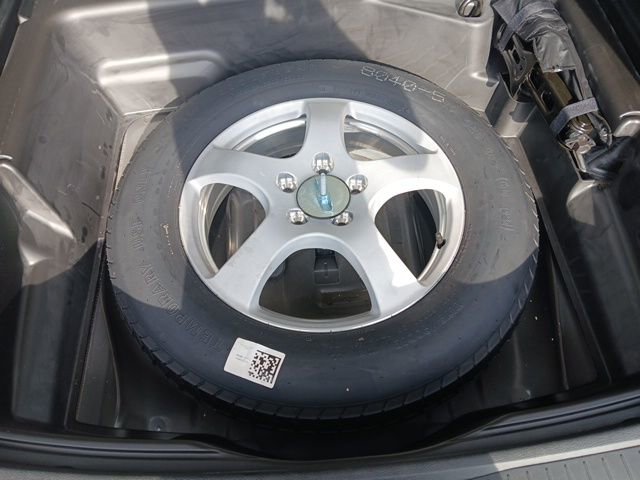 Used 2023 Jeep Grand Cherokee Limited w/ Black Appearance Package AWD/4WD image 7