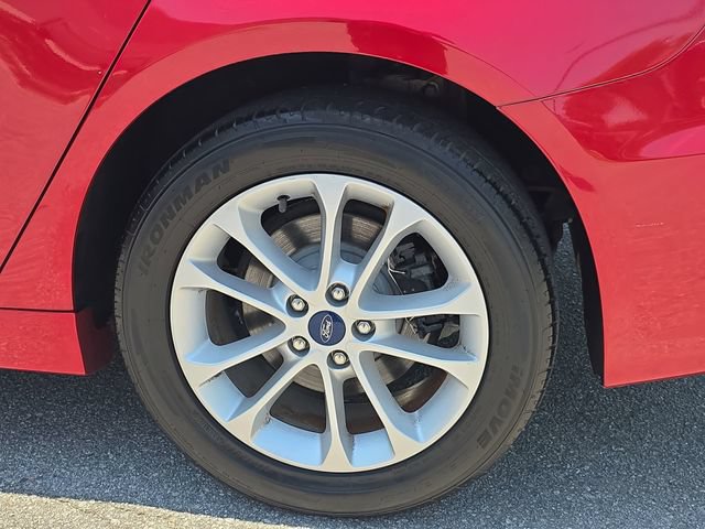 Used 2020 Ford Fusion SE FWD image 33