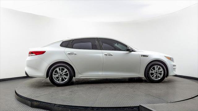 Used 2018 Kia Optima LX image 9