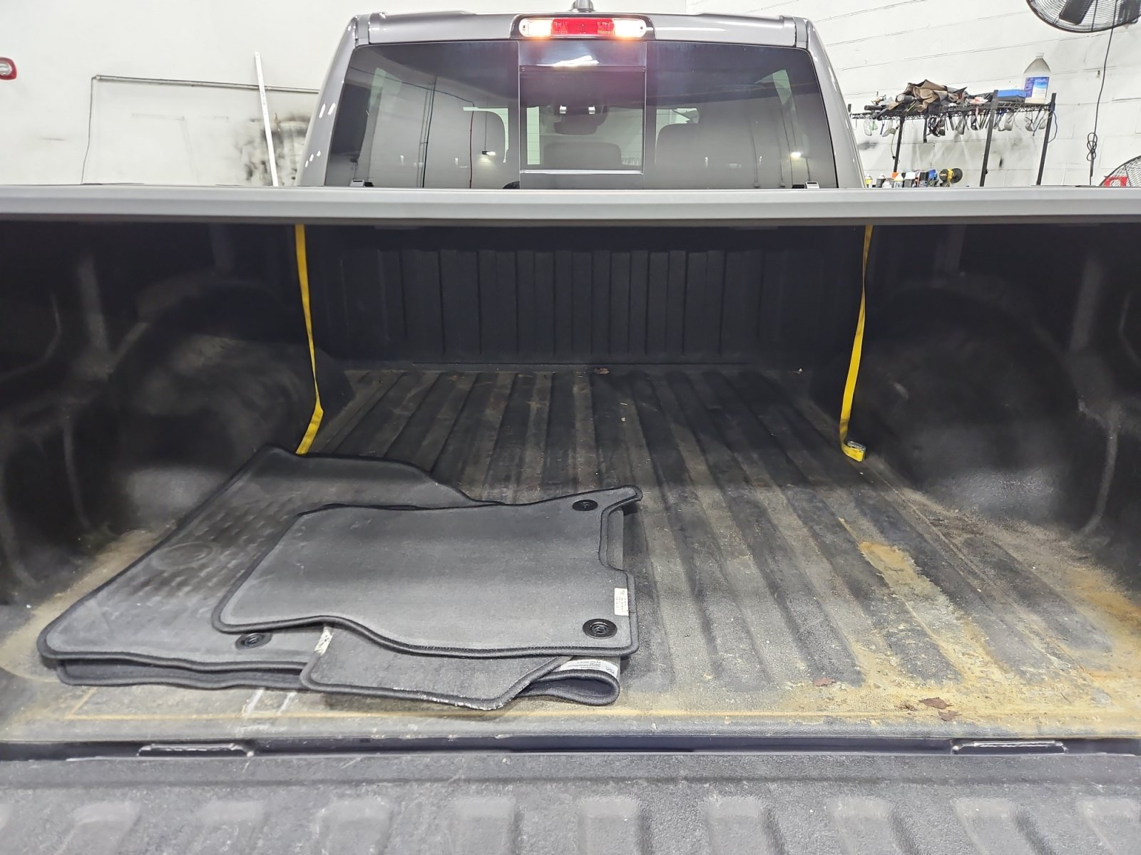 Used 2022 RAM 1500 Laramie AWD/4WD image 16