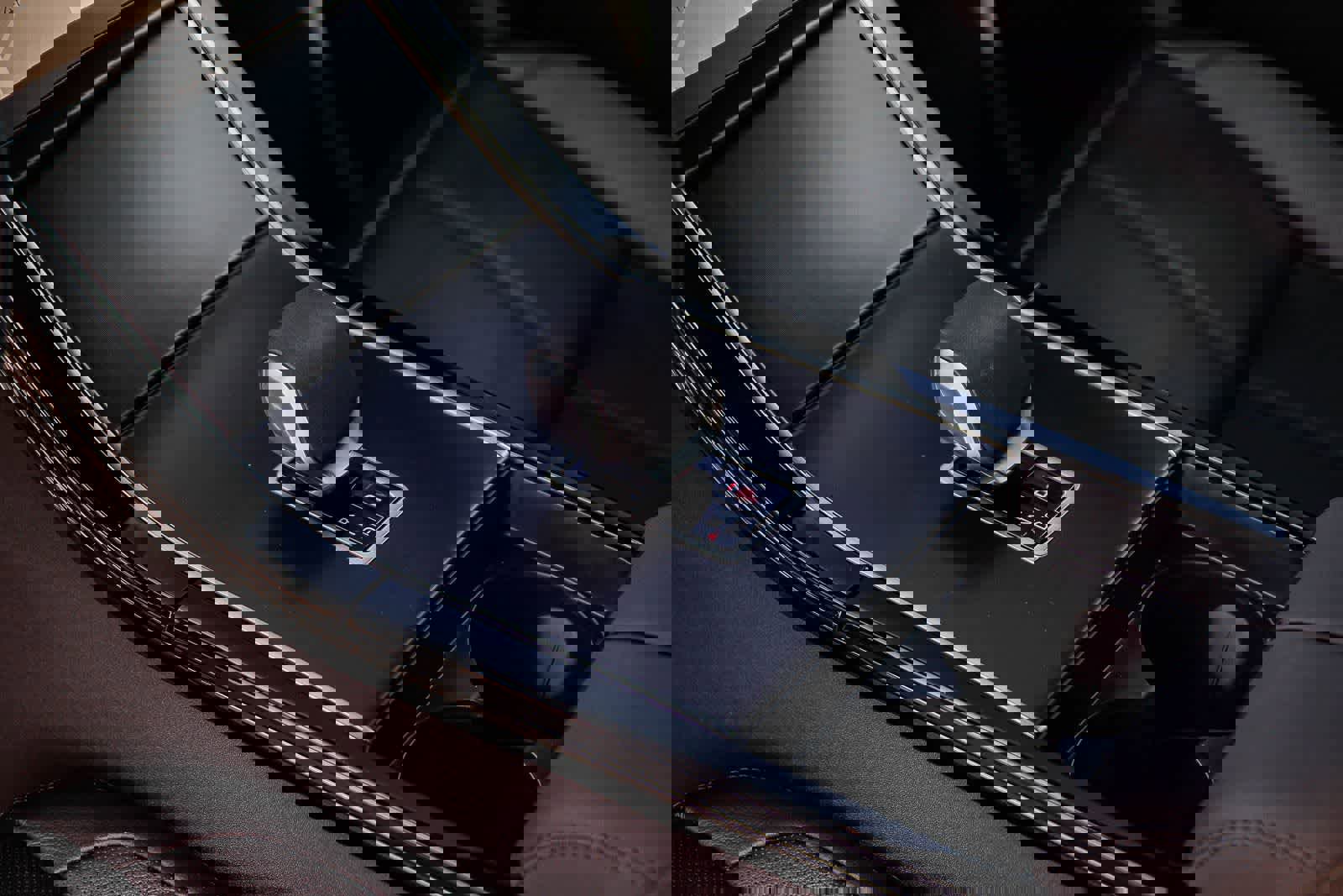 New 2026 Land Rover Range Rover Velar Dynamic SE image 20