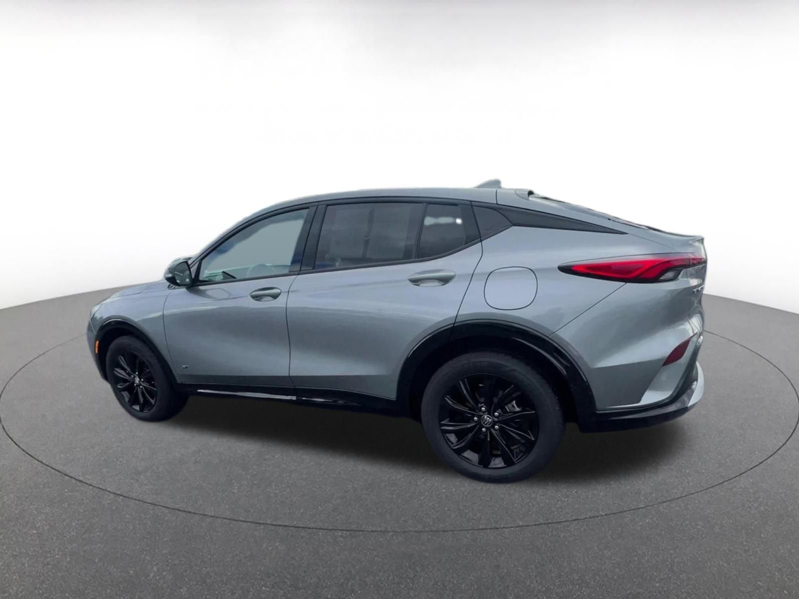 Used 2025 Buick Envista Sport Touring image 10