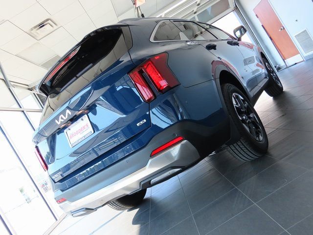 New 2025 Kia Sorento S w/ Panoramic Sunroof Package AWD/4WD image 5