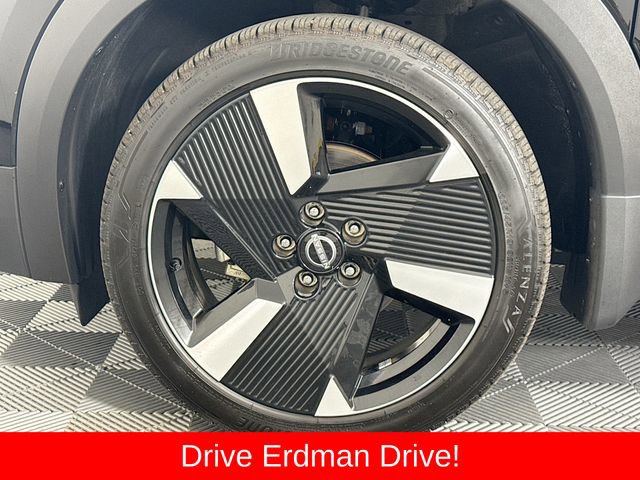 Used 2025 Nissan Kicks SR AWD/4WD image 4