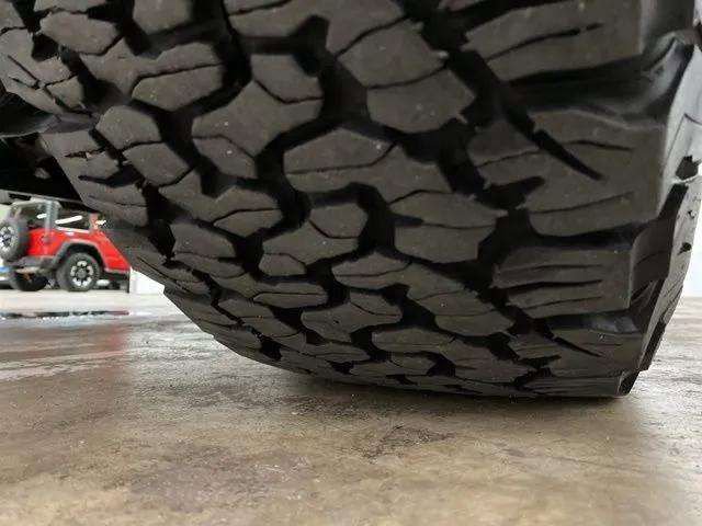 Used 2024 Jeep Wrangler Unlimited image 19