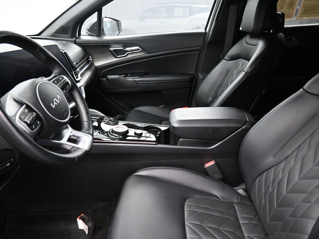Certified 2025 Kia Sportage X-Line Prestige image 8