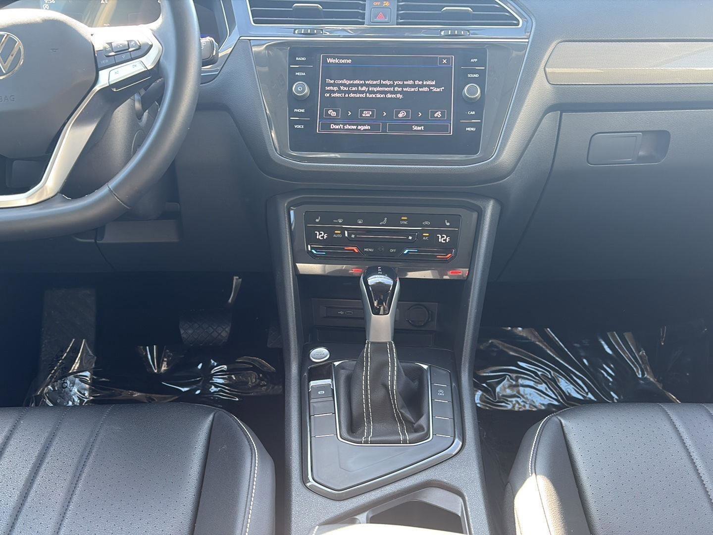 Used 2023 Volkswagen Tiguan SE image 16