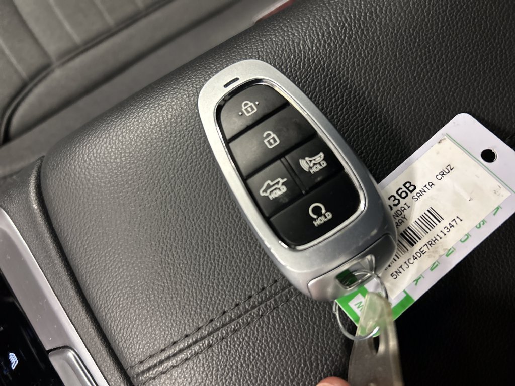 Used 2024 Hyundai Santa Cruz SEL w/ Activity Package FWD image 20