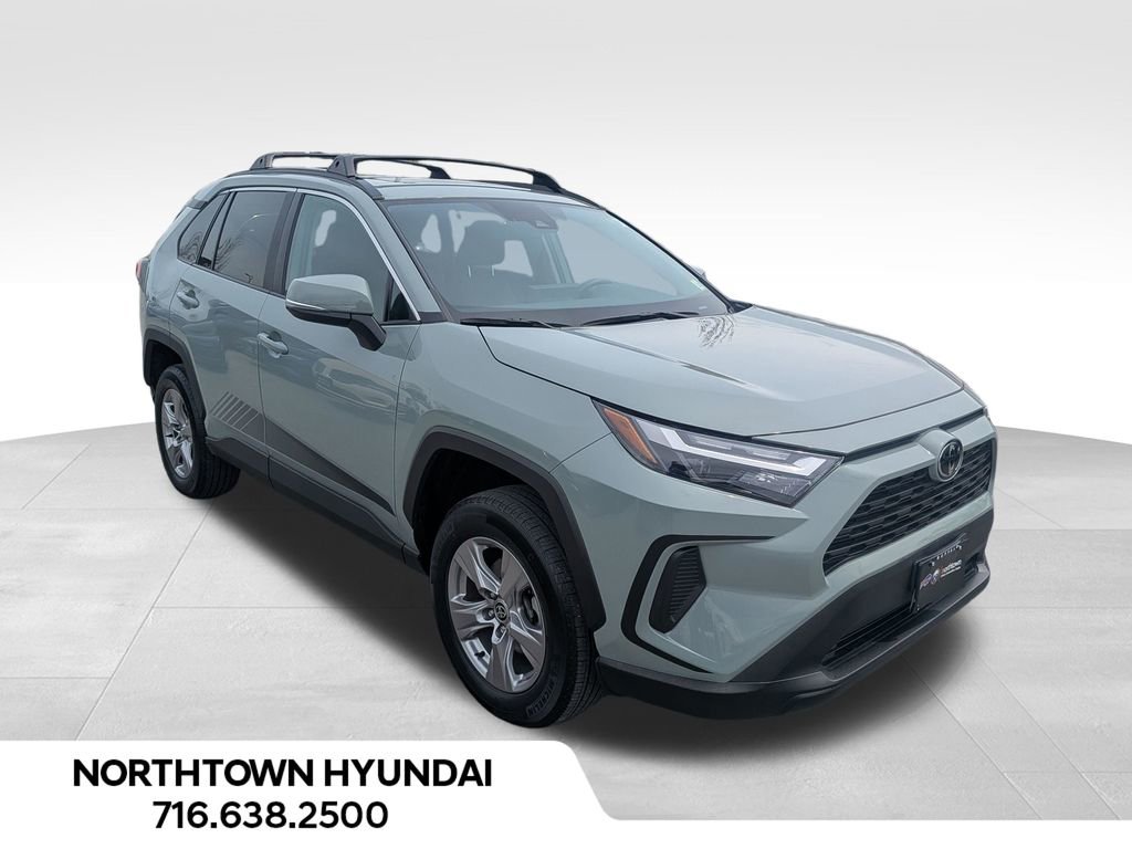 Used 2022 Toyota RAV4 XLE w/ Convenience Package AWD/4WD image 11