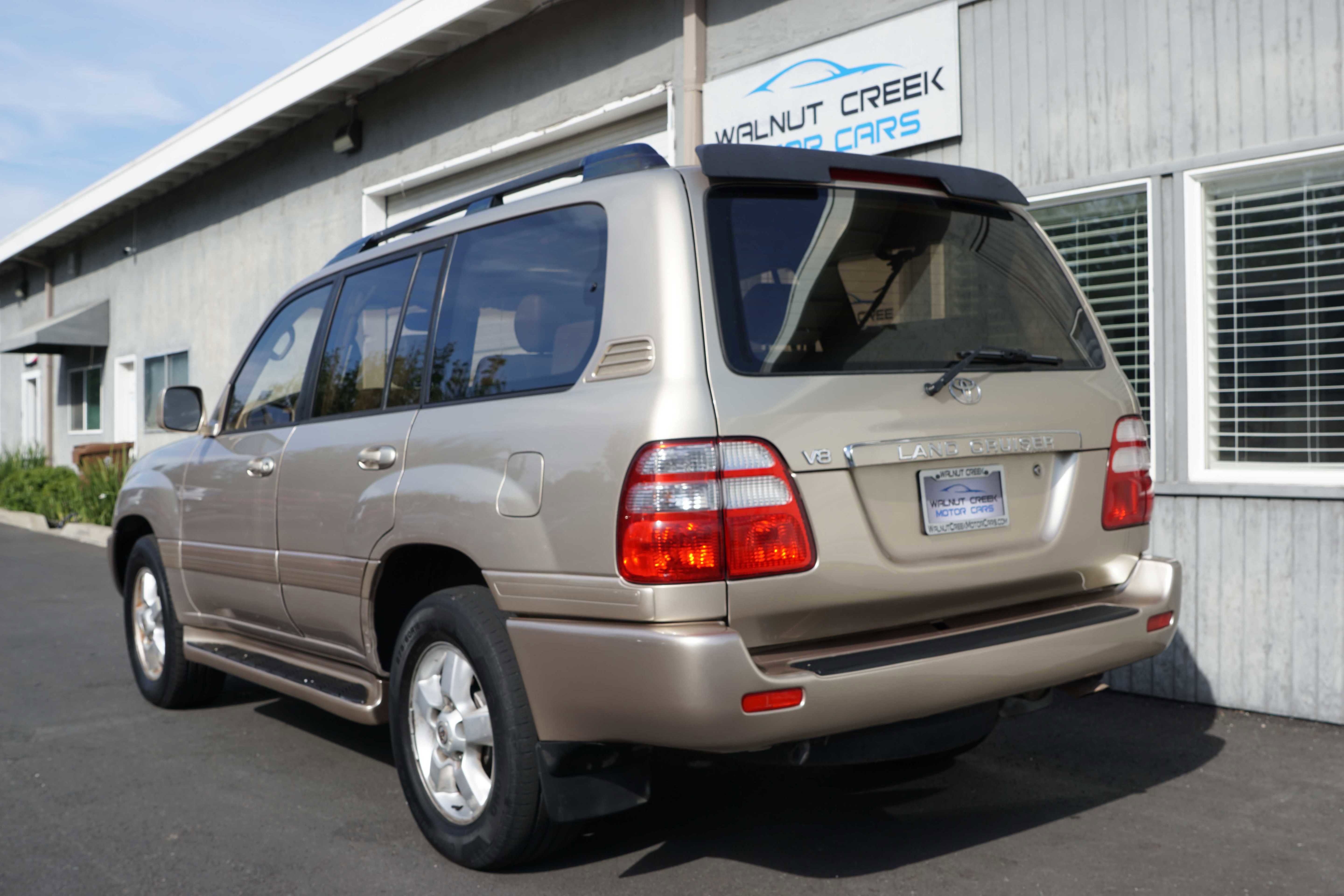 Used 2003 Toyota Land Cruiser image 17