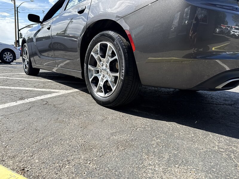 Used 2015 Dodge Charger SE w/ Popular Equipment Group AWD/4WD image 6