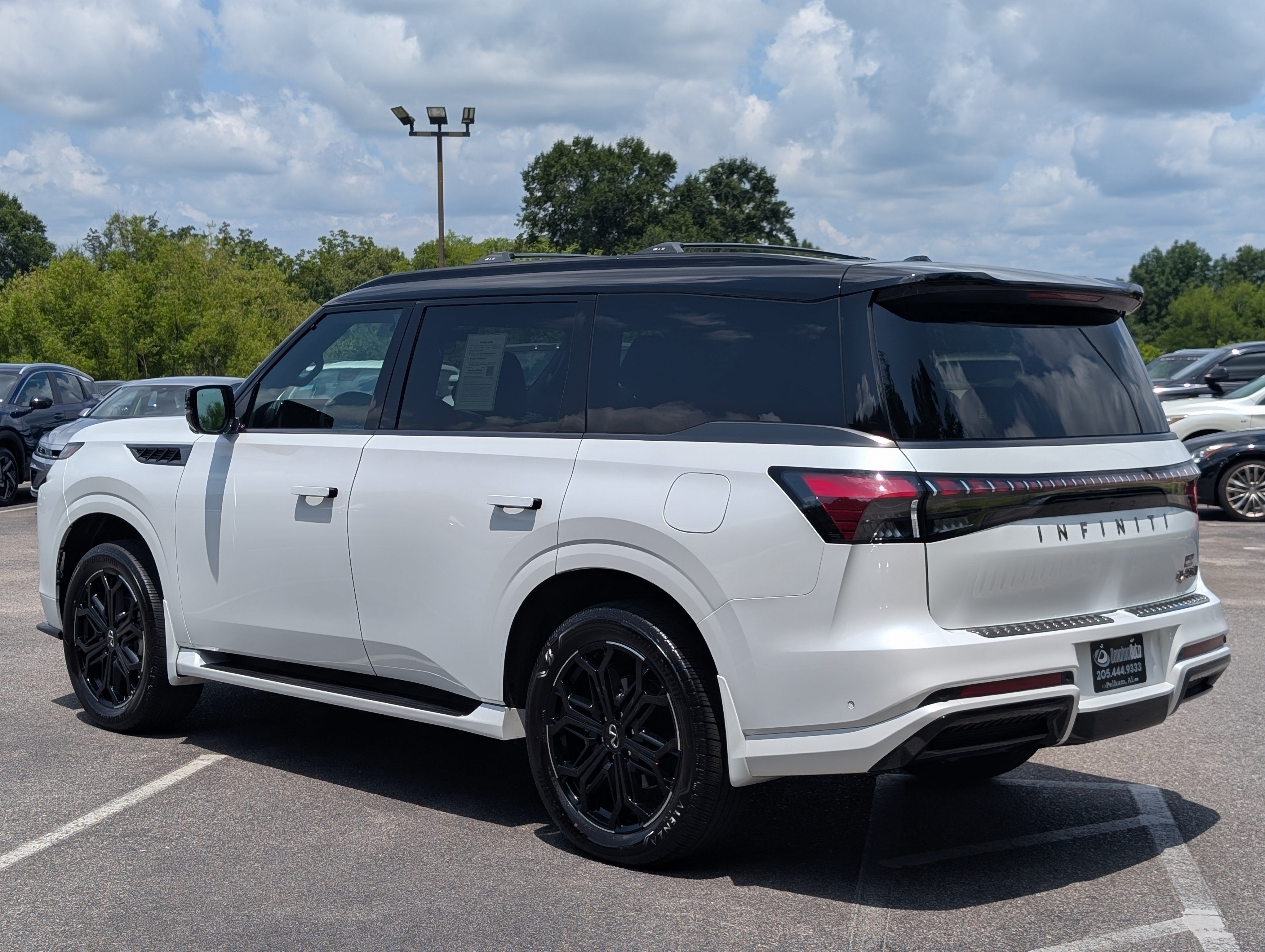 Used 2026 INFINITI QX80 4WD w/ Sport Exterior Package image 7