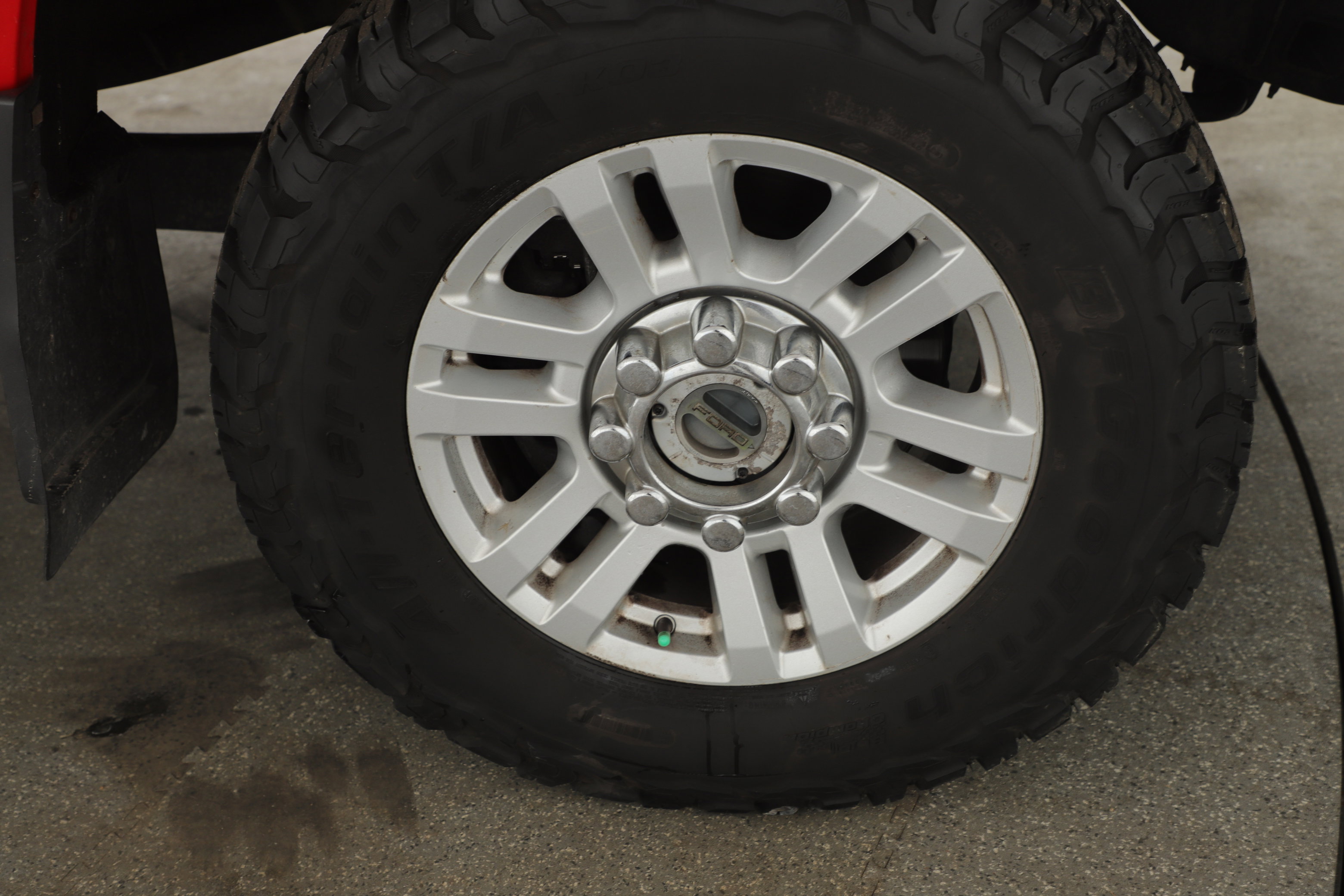 Used 2017 Ford F350 XLT w/ XLT Value Package image 3