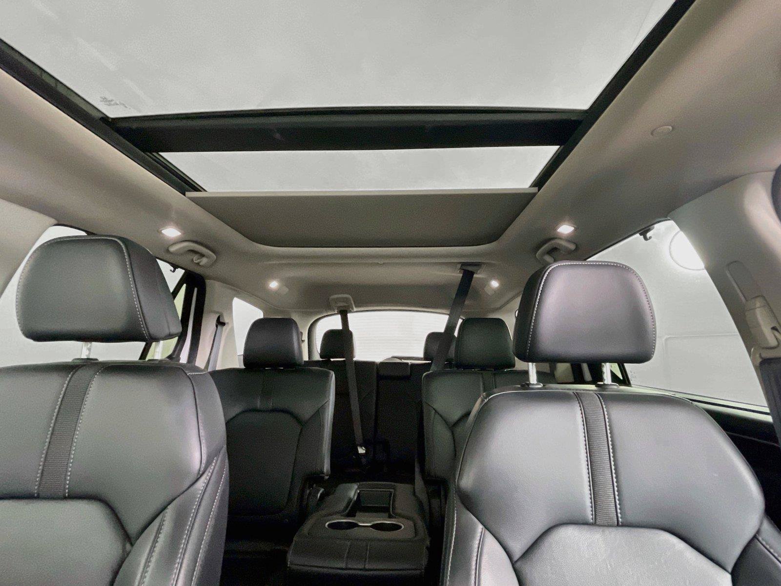 Certified 2023 Honda Pilot Touring image 13