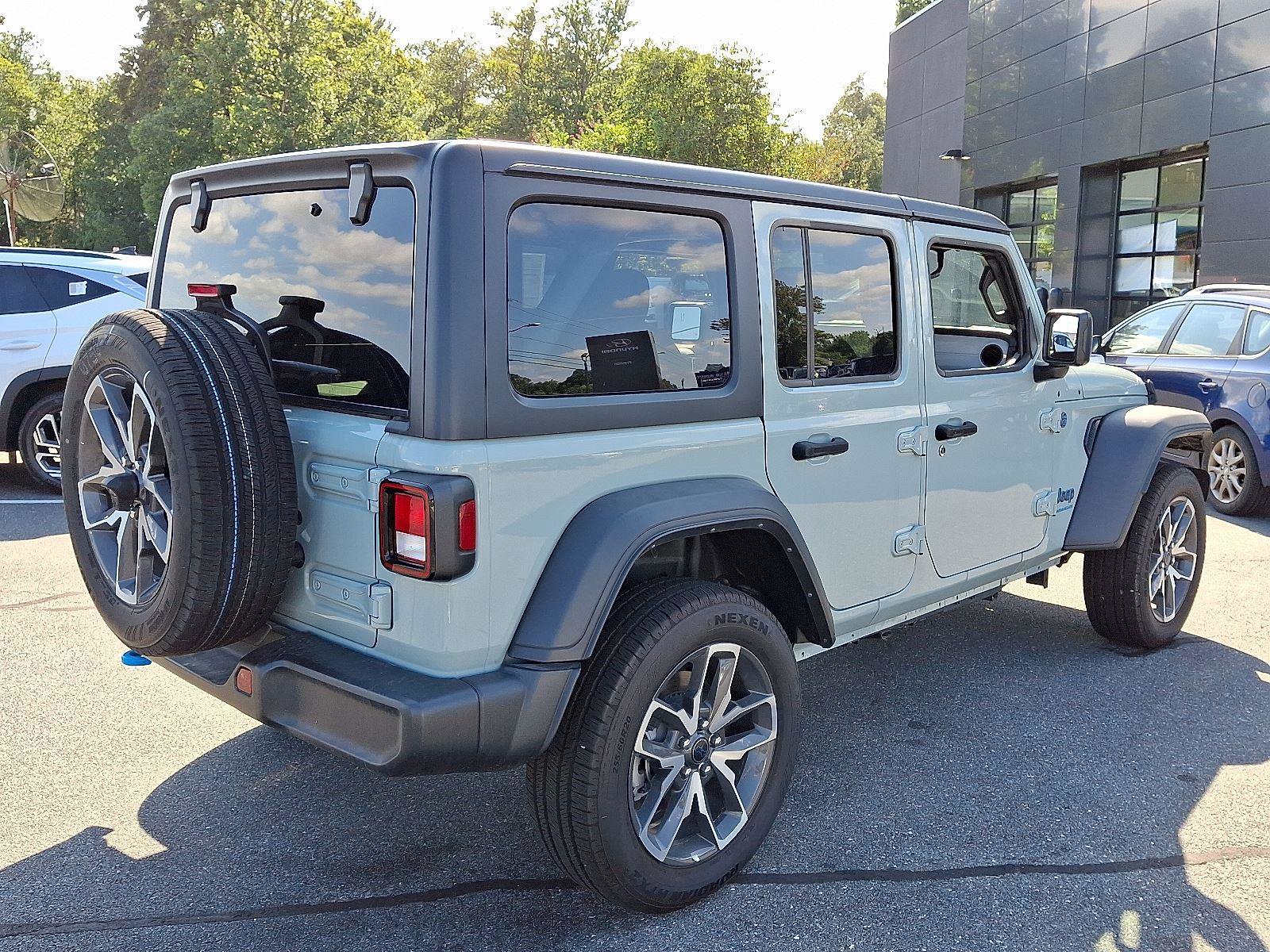 Used 2024 Jeep Wrangler Sport S w/ Convenience Group image 4