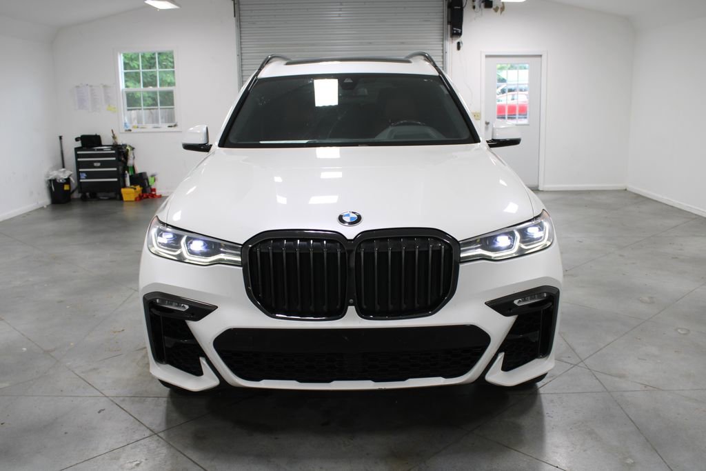 Used 2021 BMW X7 M50i w/ Executive Package AWD/4WD image 3