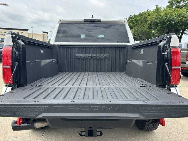 Used 2024 Toyota Tacoma TRD Off-Road AWD/4WD image 31