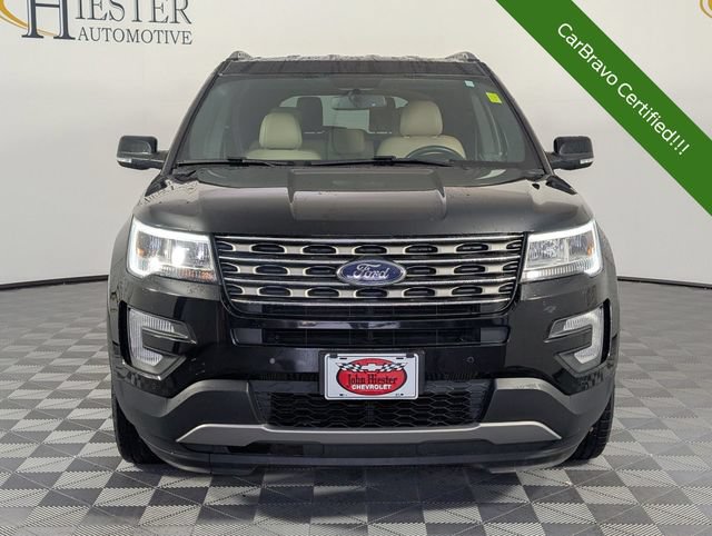 Used 2017 Ford Explorer XLT w/ Equipment Group 202A AWD/4WD image 3
