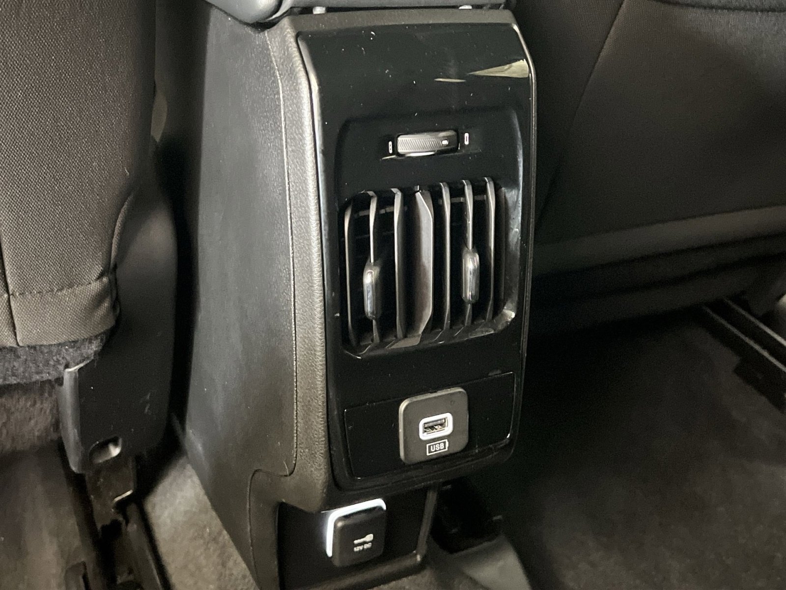 Used 2024 Jeep Compass Sport AWD/4WD image 30