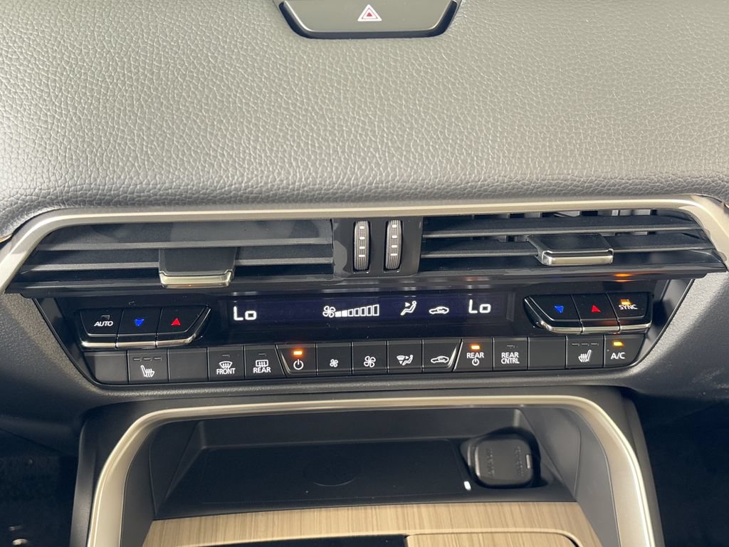 New 2025 MAZDA CX-90 Plug-In Hybrid w/ Preferred AWD/4WD image 22