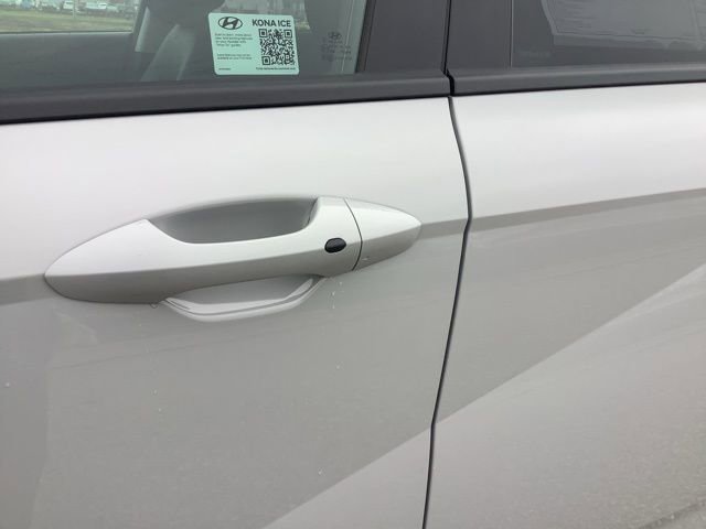 New 2026 Hyundai Kona SEL Premium image 38
