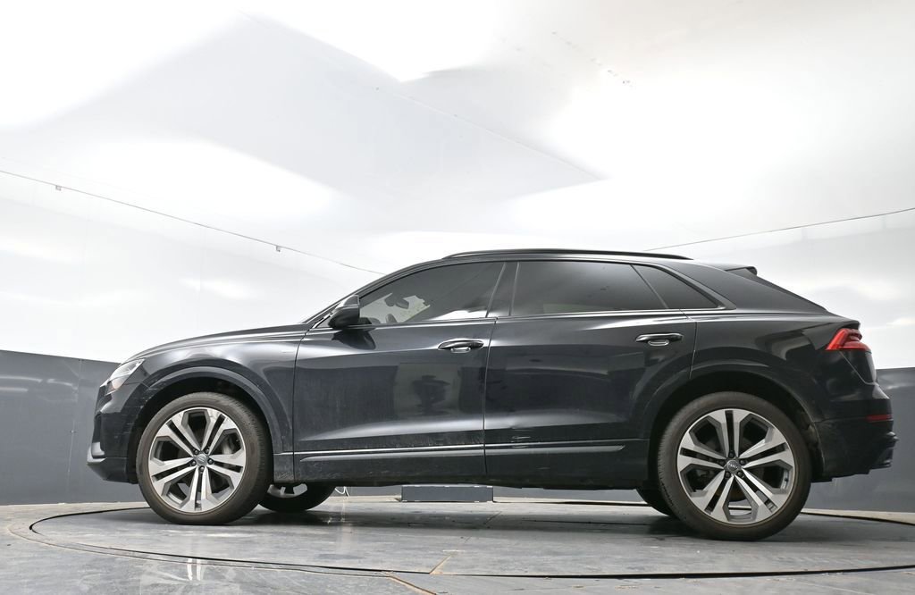 Used 2020 Audi Q8 Premium Plus AWD/4WD image 30
