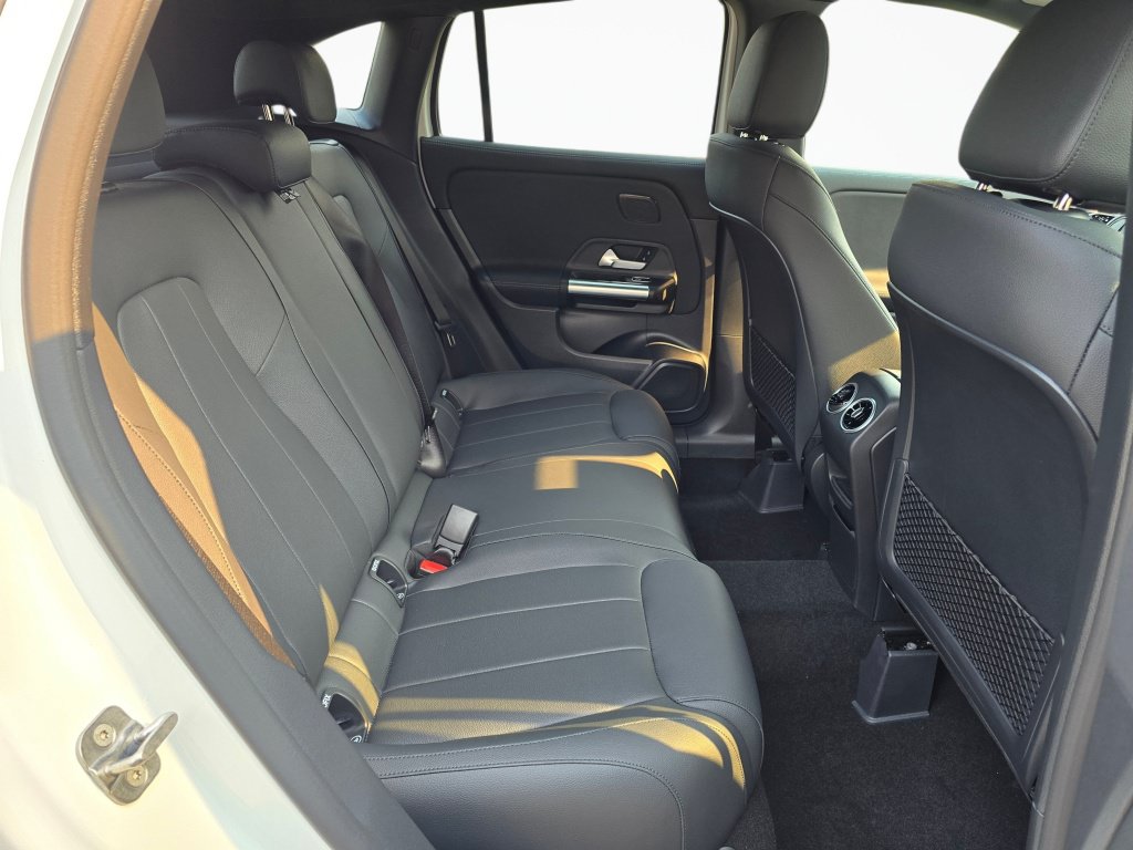 New 2026 Mercedes-Benz GLA 250 4MATIC image 21