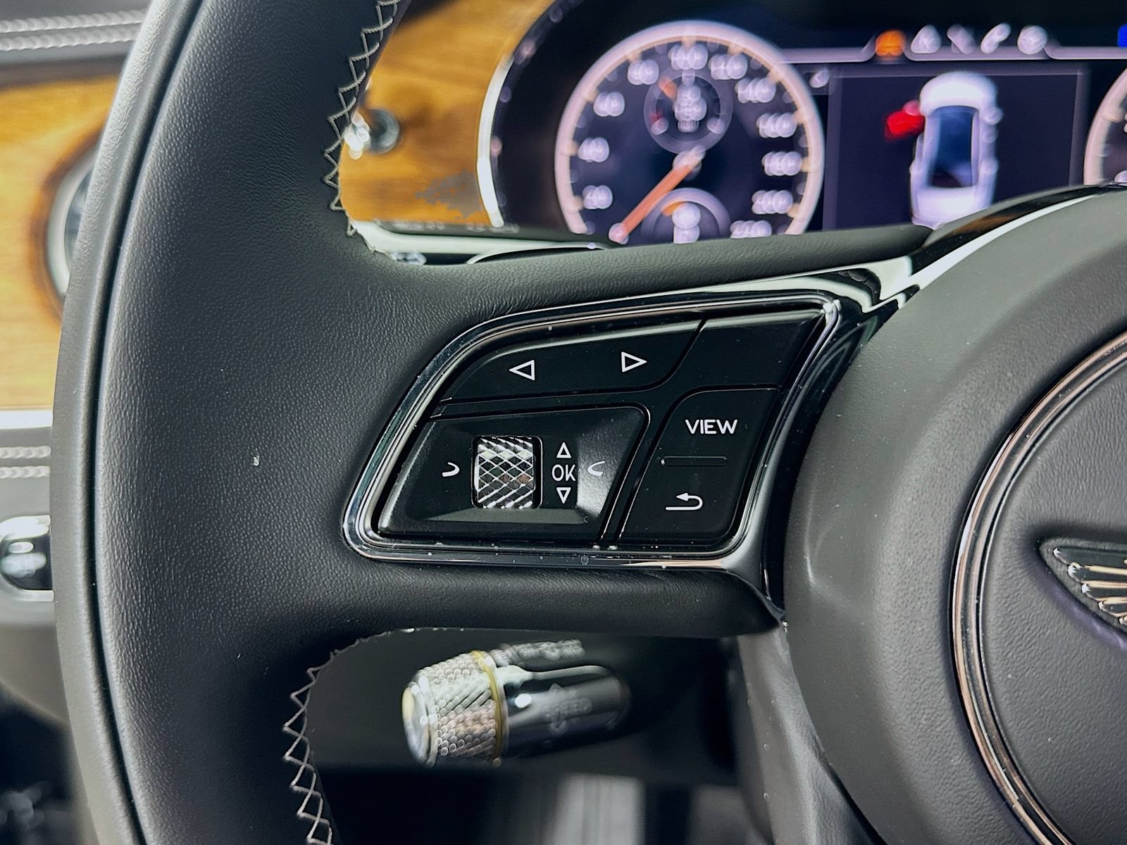 Used 2022 Bentley Flying Spur V8 AWD/4WD image 19