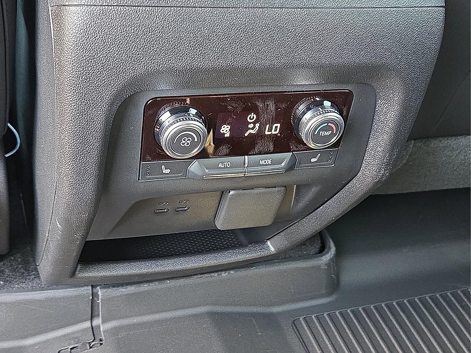 New 2026 GMC Acadia AT4 w/ Luxury Package image 12