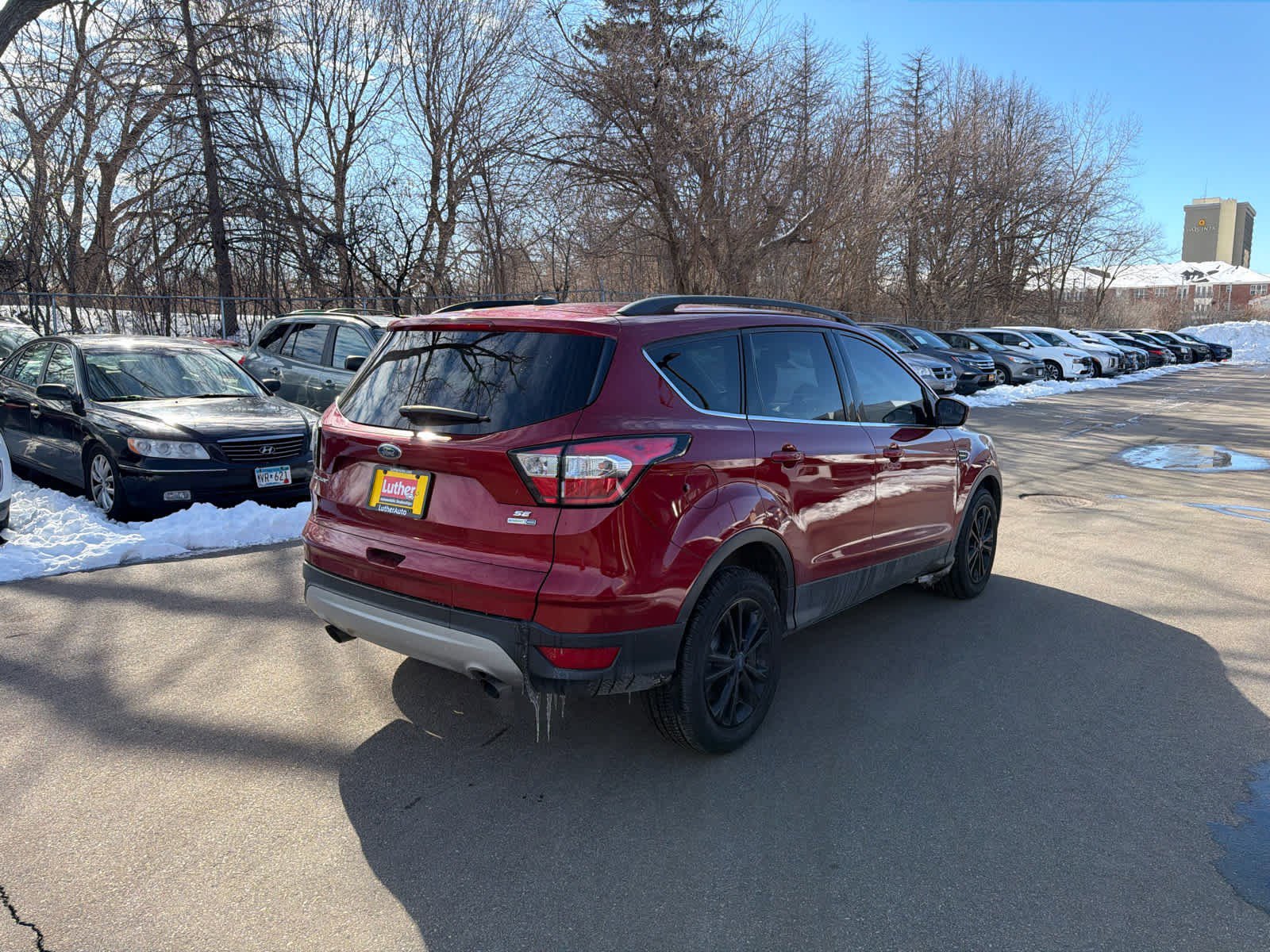 Used 2018 Ford Escape SE image 2