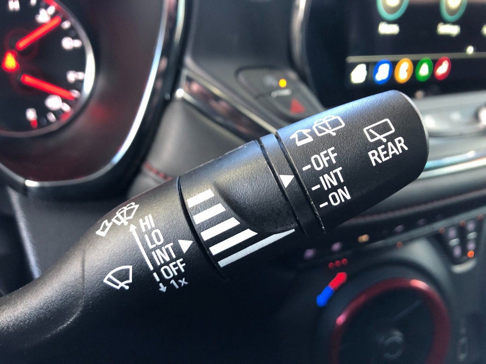 Certified 2024 Chevrolet Blazer RS w/ Driver Confidence II Package image 31